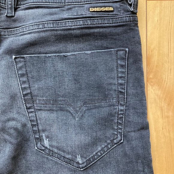 ❌SOLD❌ DIESEL “Tepphar” Slim Carrot Men's Black-Grey Jeans Distressed *Authentic - Picture 12 of 16